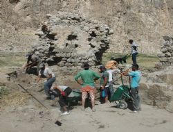 Horhor camisi ayağa kaldırılıyor